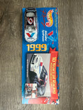 1999 Hot Wheels Racing Mark Martin #6 Valvoline SynPower Ford Taurus – 10 Years of Racing Diamond Collectors Series
