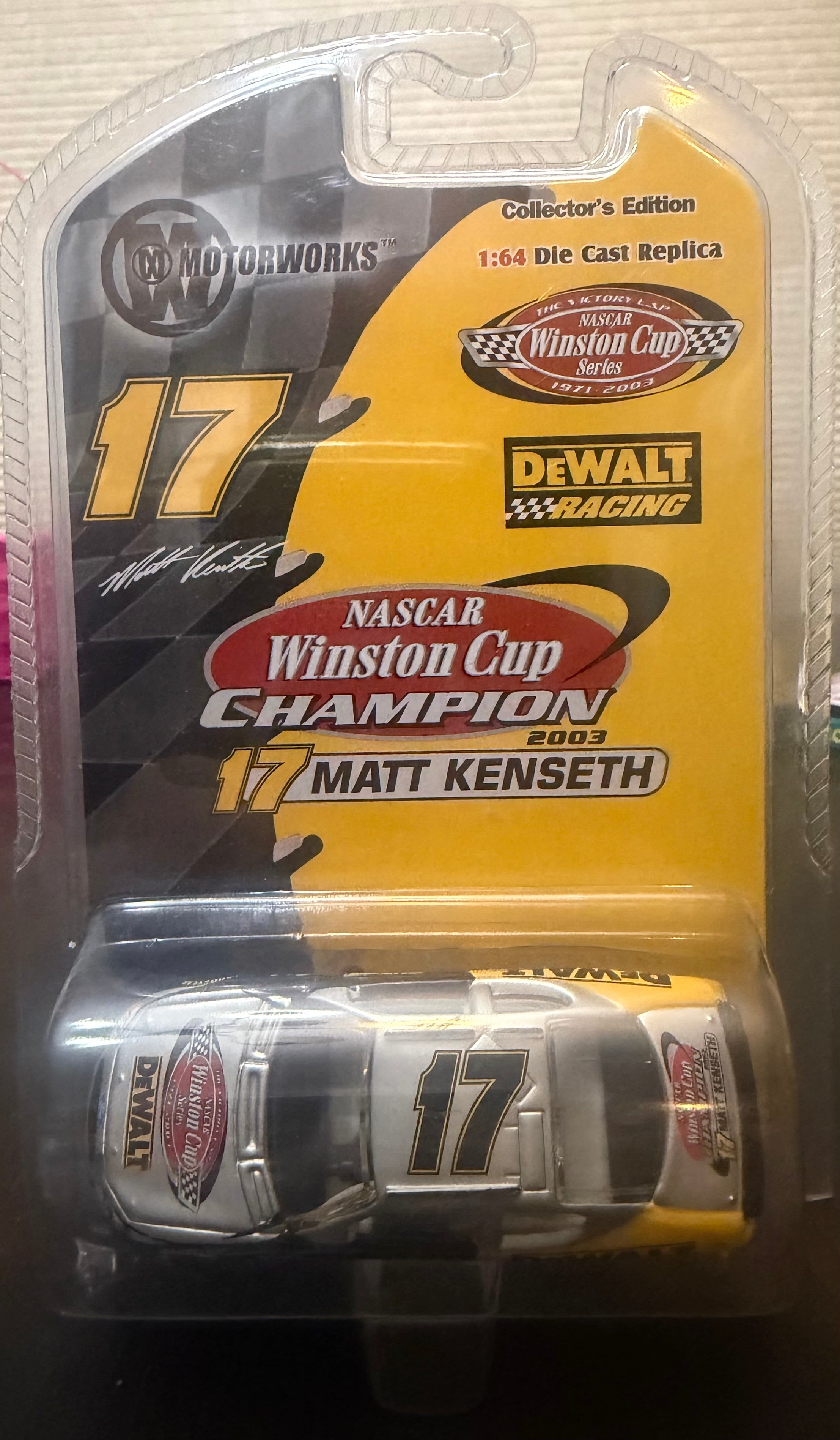 Motorworks 1:64 Matt Kenseth #17 DeWalt 2003 NASCAR Winston Cup Champion Die-Cast Car