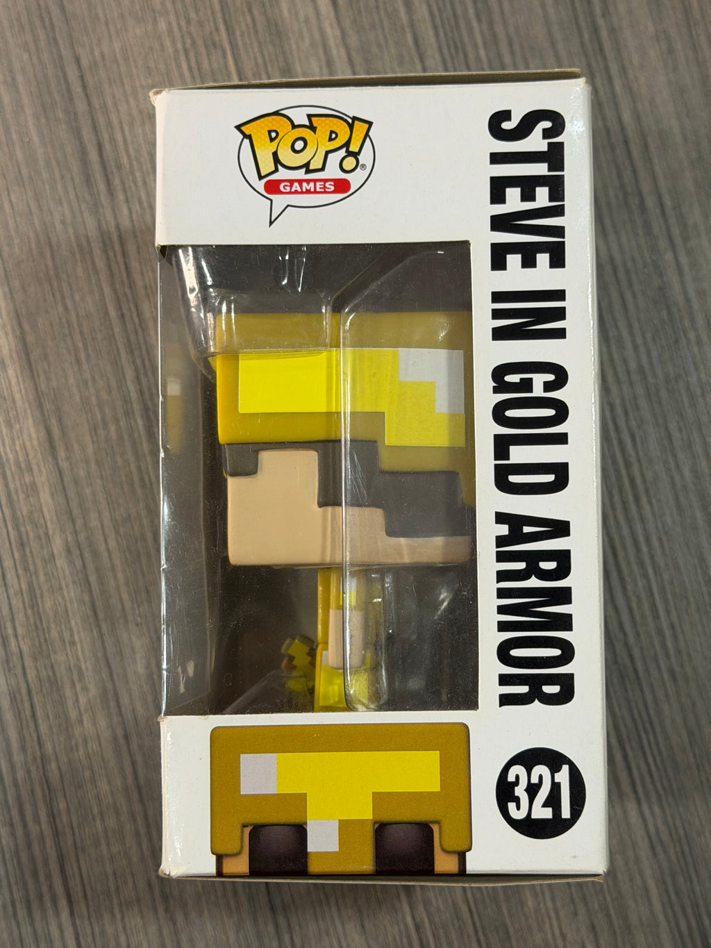 Steve in Gold Armor #321 Funko Pop!