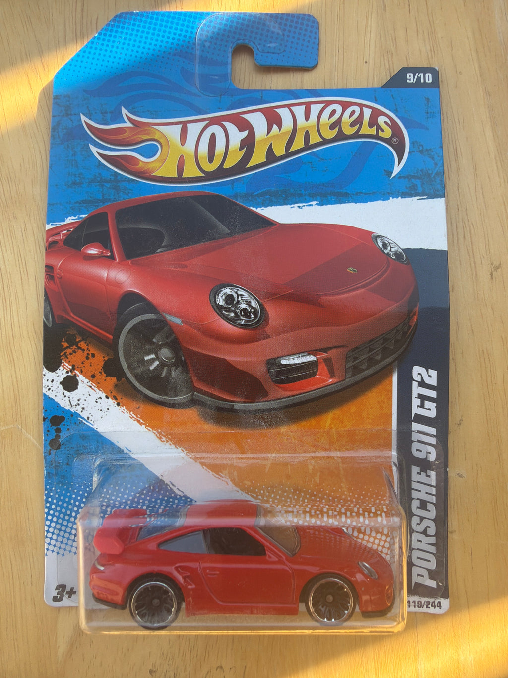 Hot Wheels Porsche 911 GT2 on a 2011 Nightburnerz card