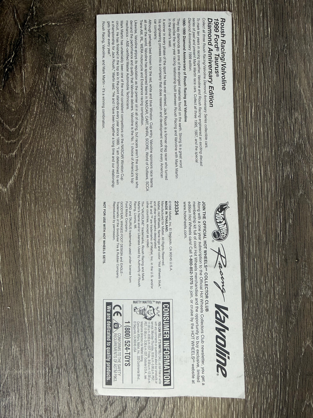 1999 Hot Wheels Racing Mark Martin #6 Valvoline SynPower Ford Taurus – 10 Years of Racing Diamond Collectors Series