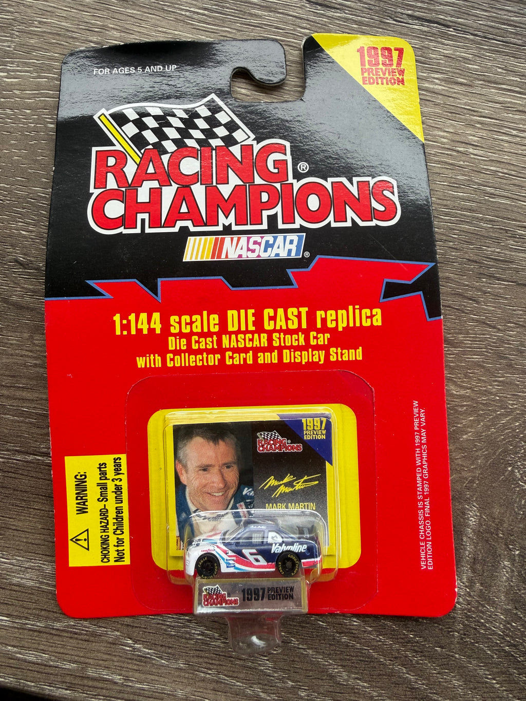 Racing Champions 1997 Preview Edition #6 Valvoline Mark Martin NASCAR Die-Cast