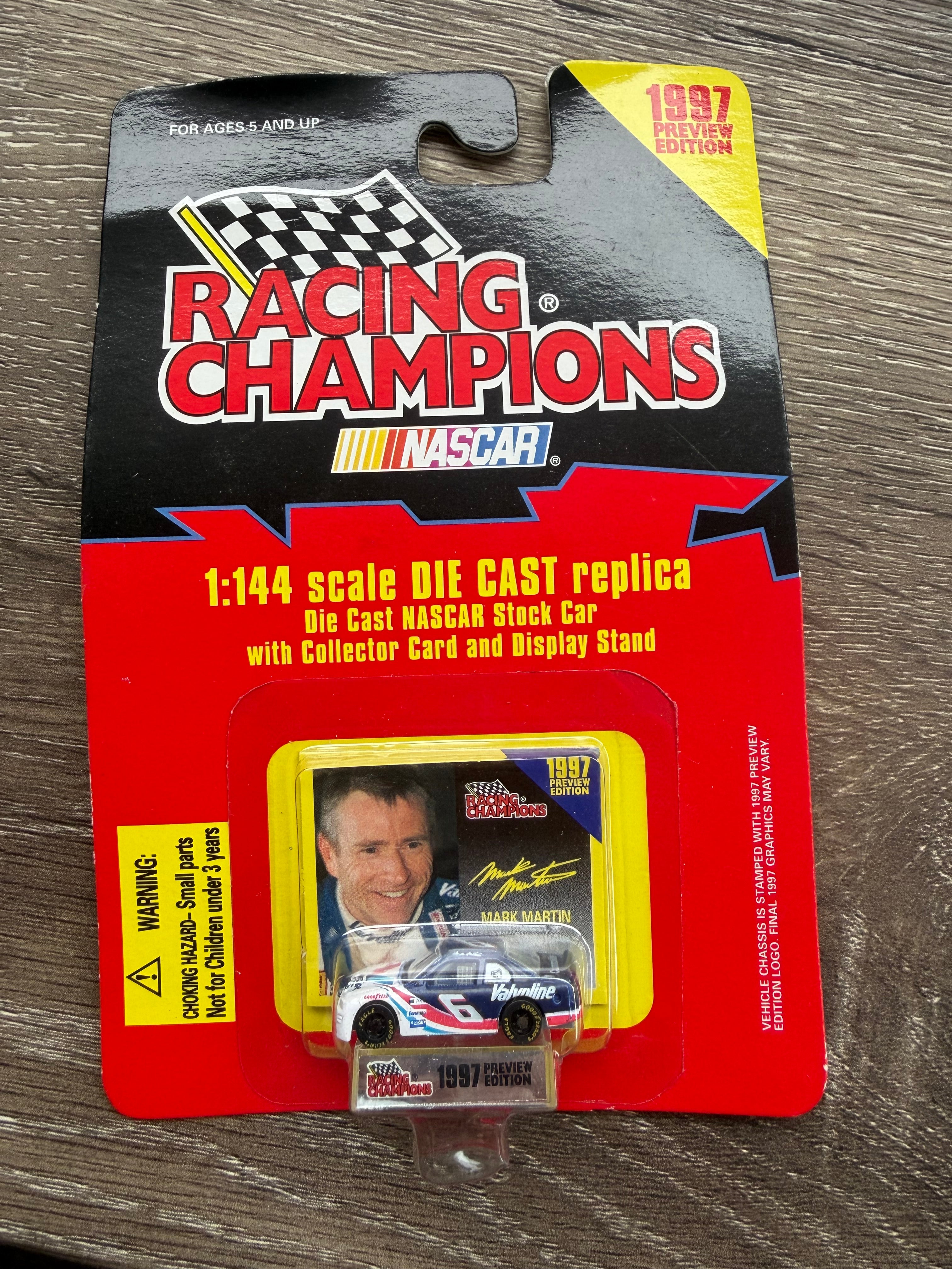 Racing Champions 1997 Preview Edition #6 Valvoline Mark Martin NASCAR Die-Cast