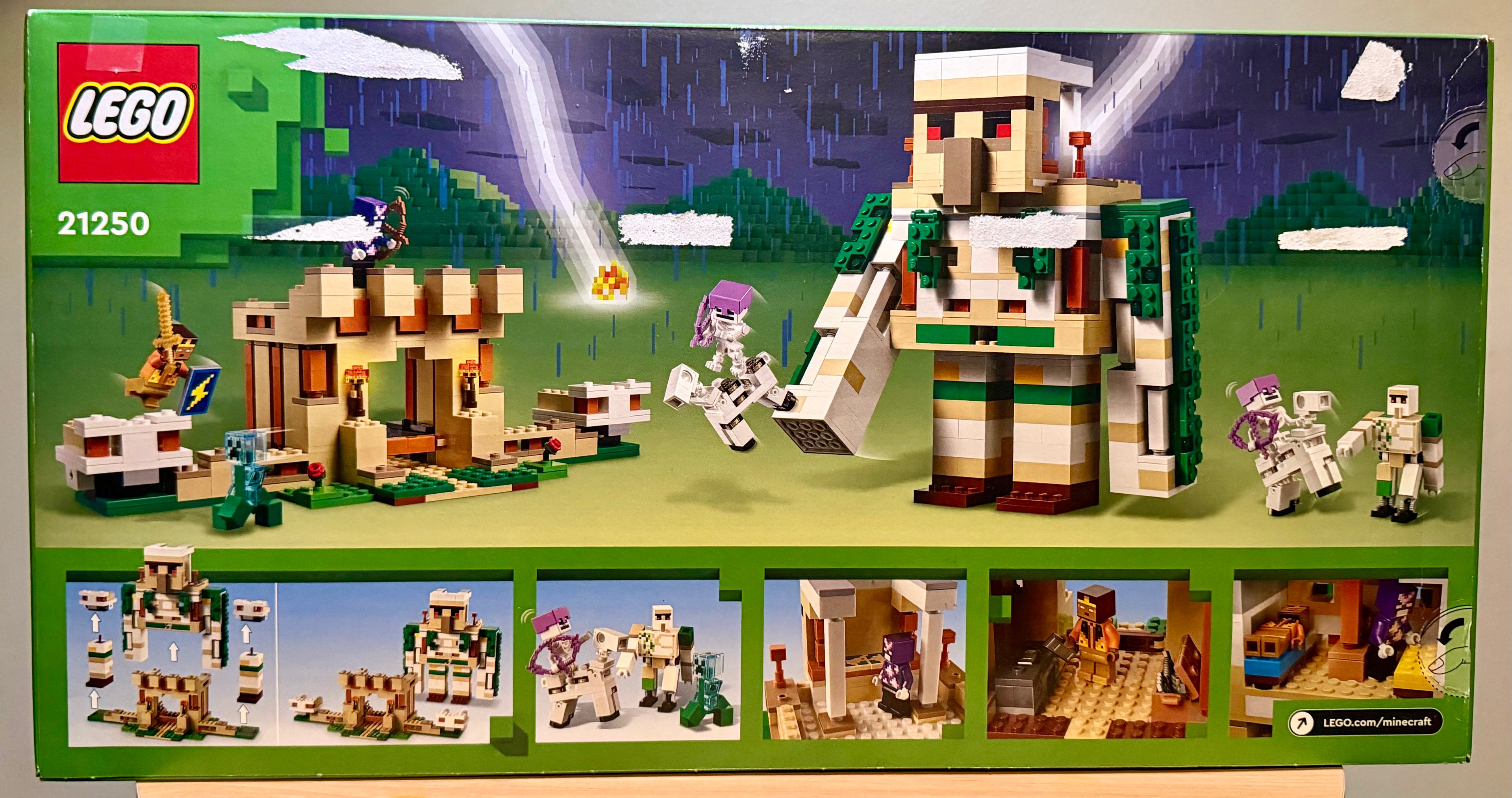 LEGO Sealed Minecraft 21250 The Iron Golem Fortress. *Retired 2023*