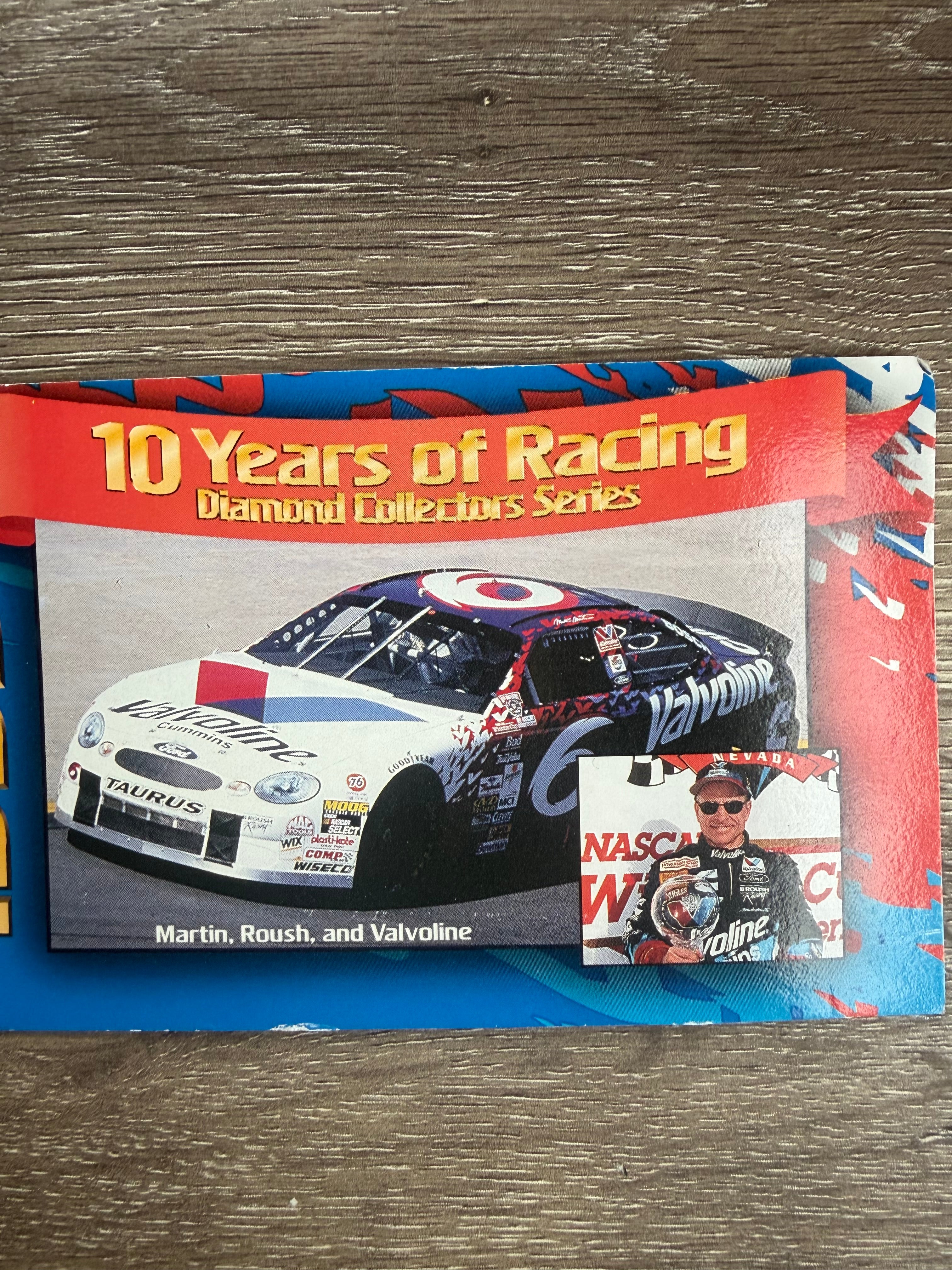 1999 Hot Wheels Racing Mark Martin #6 Valvoline SynPower Ford Taurus – 10 Years of Racing Diamond Collectors Series