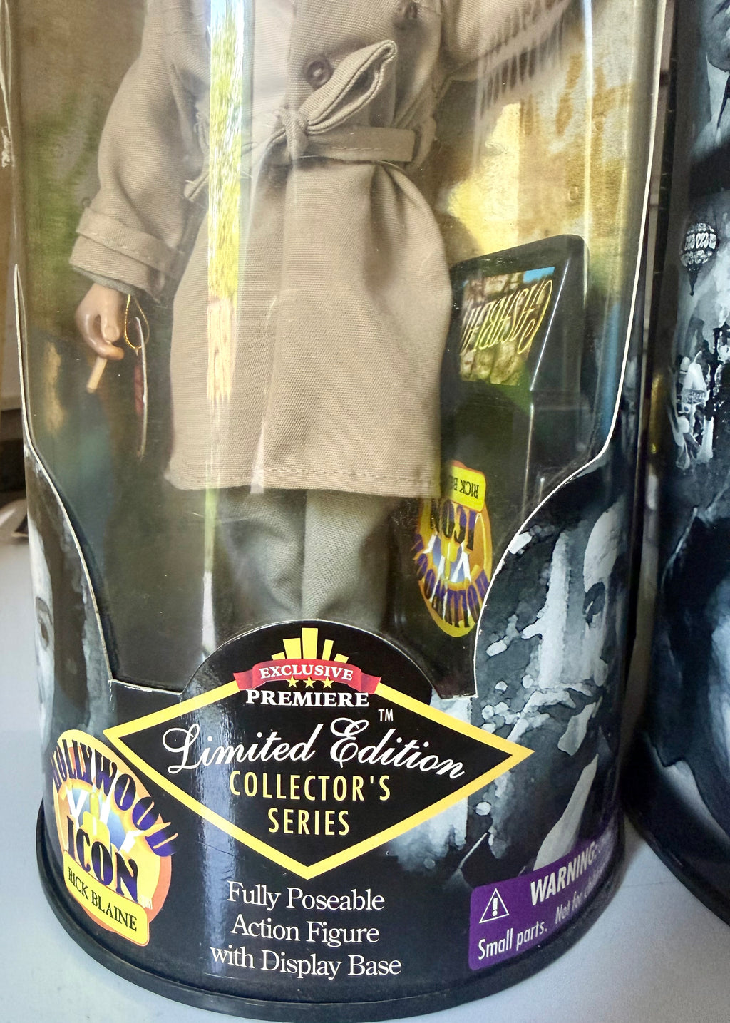 1998 Exclusive Premiere “Hollywood Icon” Limited Edition Collector’s Series Casablanca figures