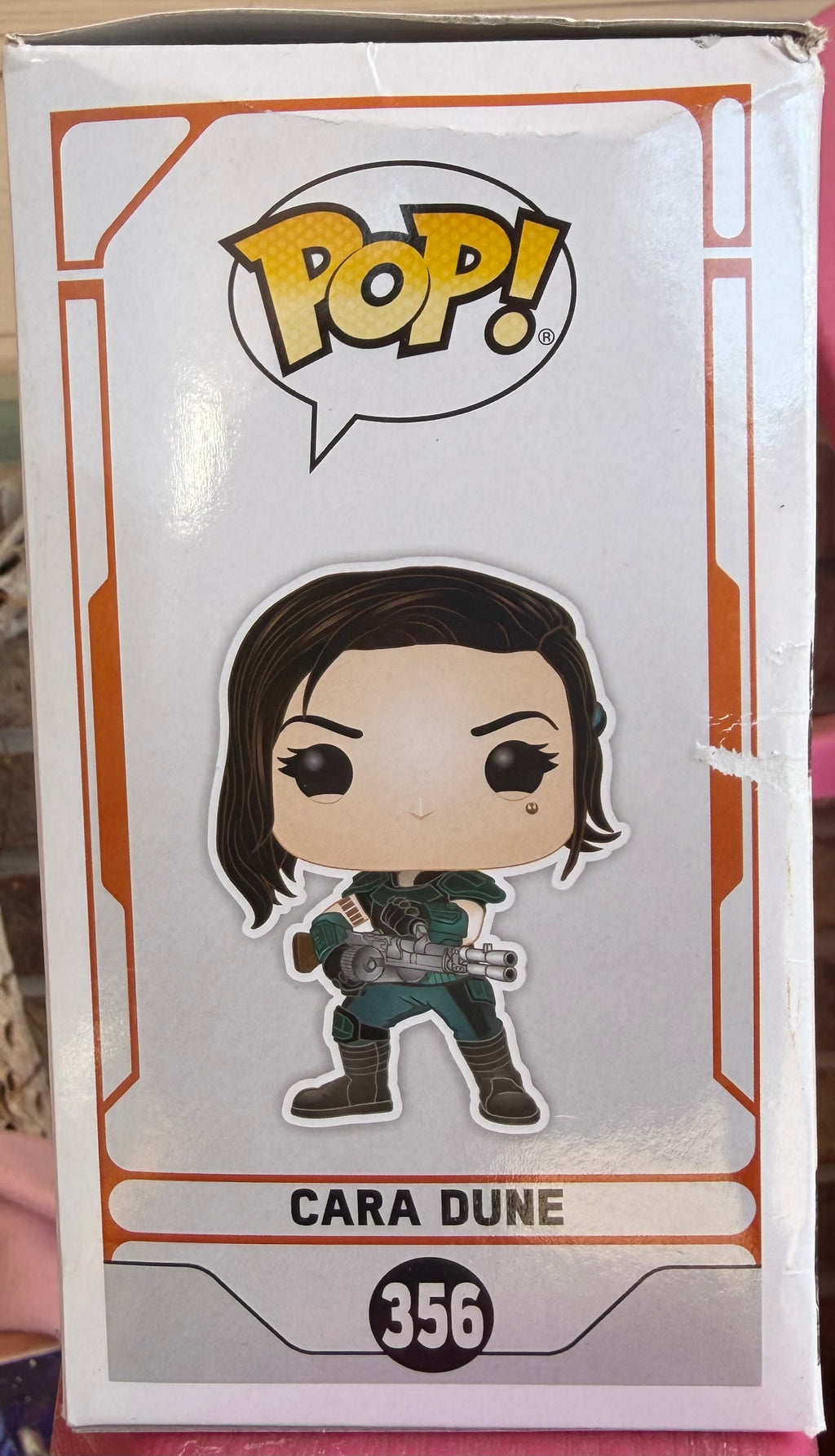 Funko Pop! Star Wars The Mandalorian Cara Dune #356 FYE Exclusive Bobble-Head